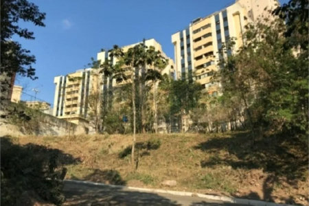 Terreno à venda em Vila Suzana, São Paulo, SP