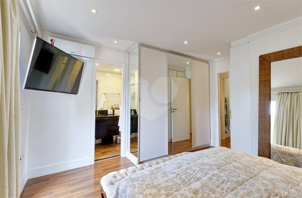 Casa à venda com 3 quartos, sendo 1 suíte, no condomínio Magnólia Gardens, São Paulo - SP