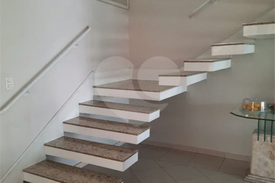 Casa à venda com 5 quartos, sendo 2 suítes, em Vila Nova Cachoeirinha, São Paulo, SP