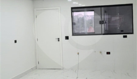 Sobrado à venda com 3 suítes em Vila São Geraldo, São Paulo, SP