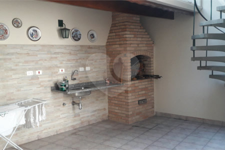 Casa à venda com 3 quartos, sendo 2 suítes, em Jardim Leonor, São Paulo, SP