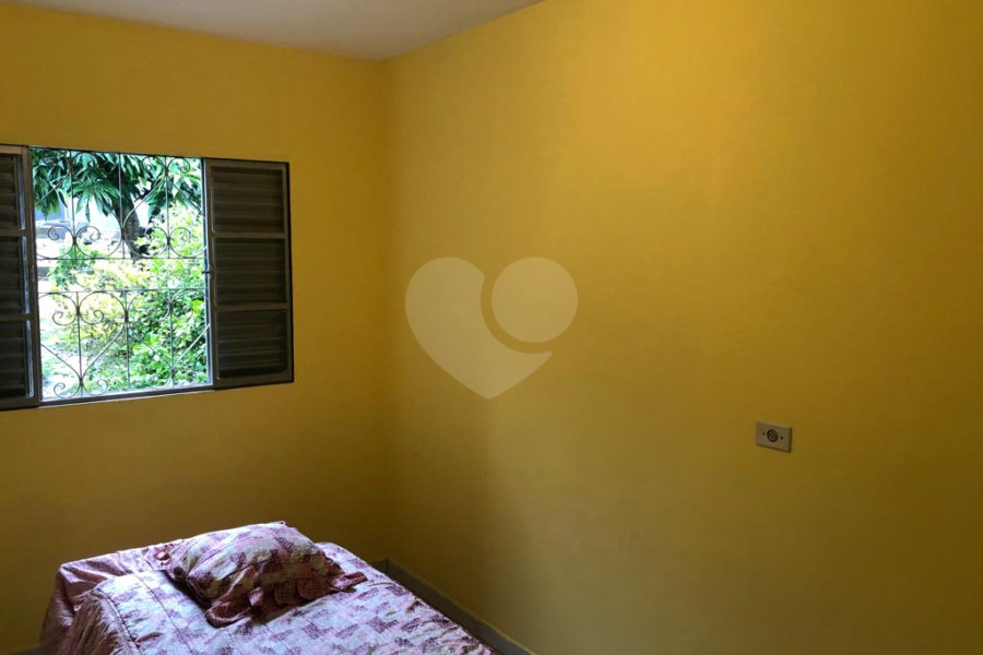 Sobrado à venda com 4 quartos, sendo 1 suíte, em Serra da Cantareira, Mairiporã, SP