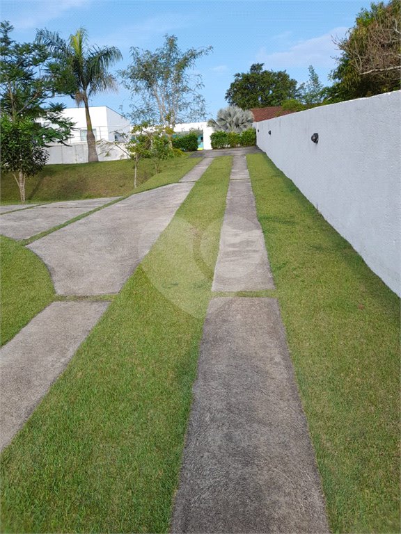 Chácara à venda com 3 suítes no Centro, Biritiba-mirim, SP