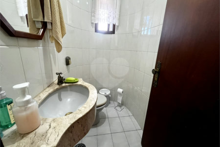 Casa à venda com 5 quartos, sendo 1 suíte,  em Vila Rosa, Itapetininga, SP