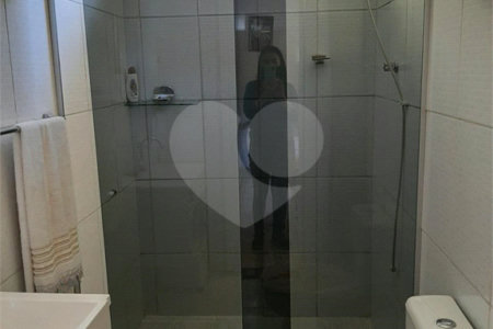 Casa com Salão Comercial no Aracy