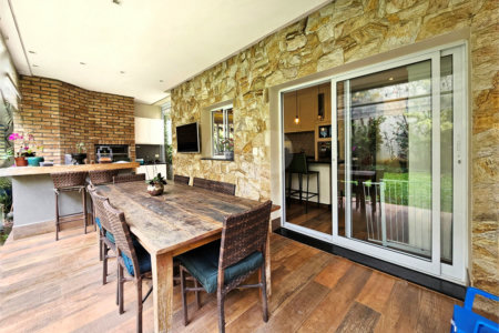Casa à venda com 4 suítes no condomínio Ville Courchevel, São Paulo - SP