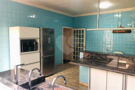 Casa Térrea à venda com 3 quartos, sendo 1 suíte,  em Vila Industrial, Mogi das Cruzes, SP