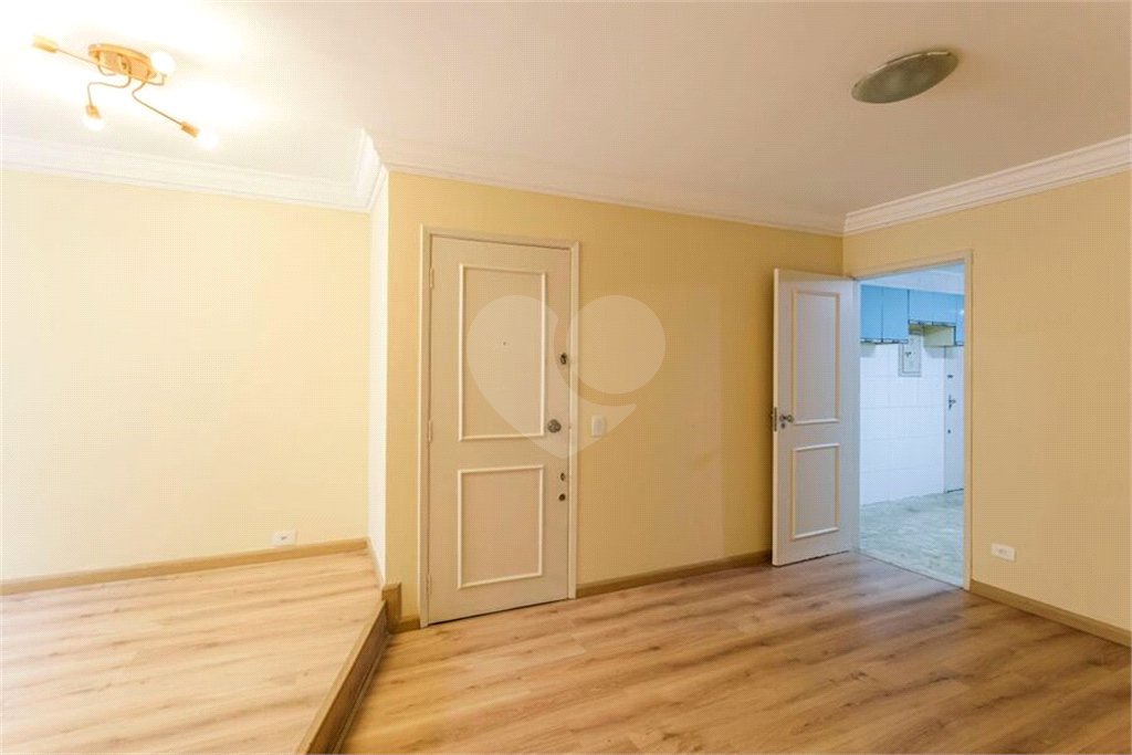 Apartamento à venda com 2 quartos, sendo 1 suíte, em Vila Uberabinha, São Paulo, SP