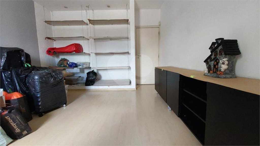 Casa à venda com 4 quartos, sendo 2 suítes,  em Vila Alexandria, São Paulo, SP