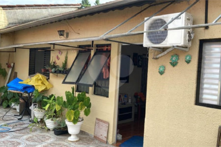 Casa à venda com 3 quartos em Morro do Algodão, Caraguatatuba, SP