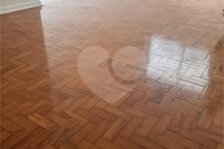 Apartamento à venda com 3 quartos, sendo 1 suíte,  em Vila Caraguatá, São Paulo, SP