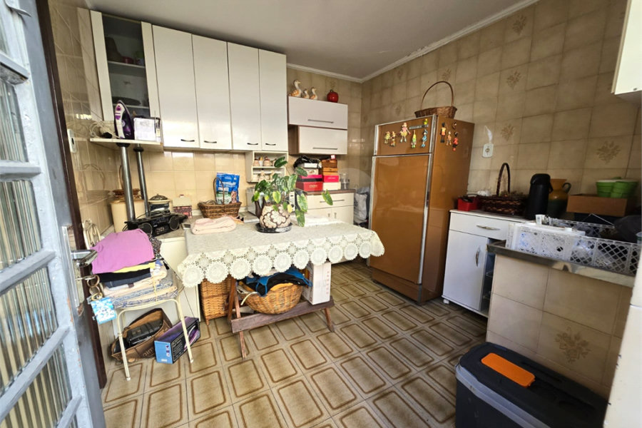 Casa à venda com 4 quartos, sendo 1 suíte, em Vila Paiva, São Paulo, SP