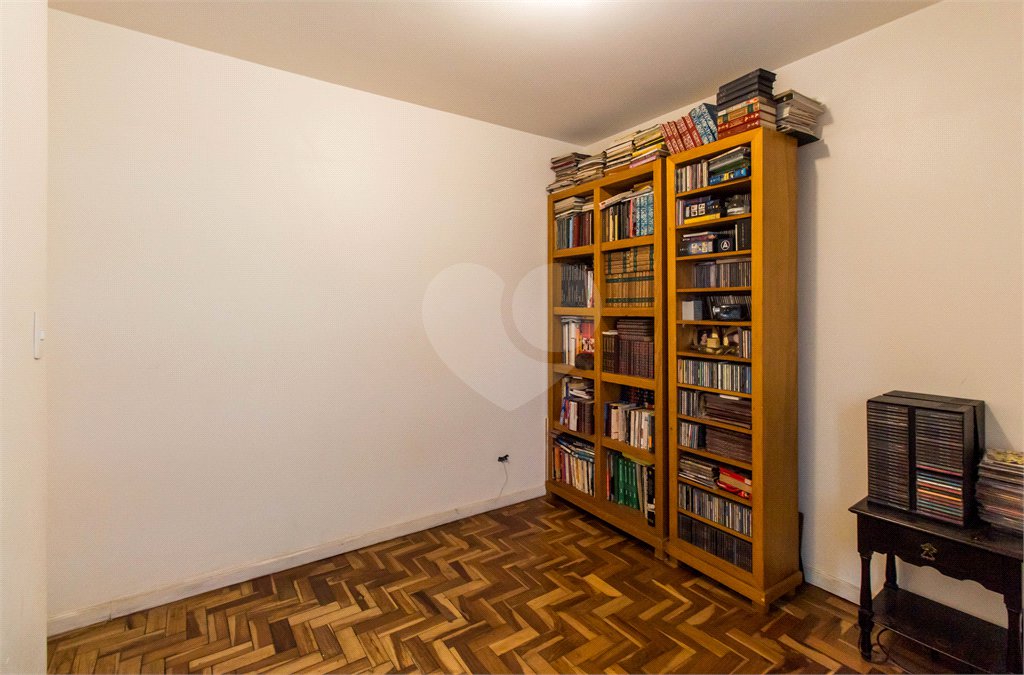 Apartamento à venda com 3 quartos, sendo 1 suíte, em Santo Amaro, São Paulo, SP