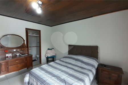 Casa à venda com 3 quartos, sendo 1 suíte,  em Retiro das Fontes, Atibaia, SP