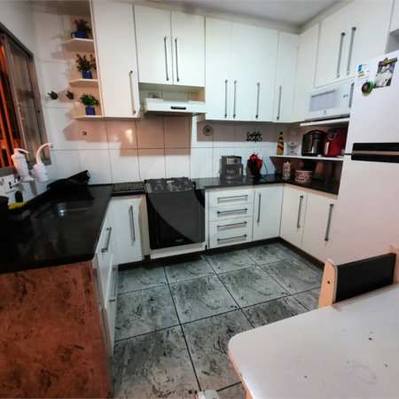 Casa à venda com 3 quartos, sendo 1 suíte, no condomínio Residencial Sol Francisco, São Paulo - SP