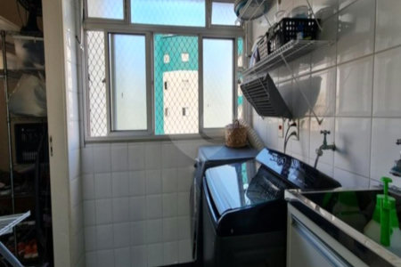 Apartamento à venda com 3 quartos, sendo 1 suíte,  em Vila Gilda, Santo André, SP