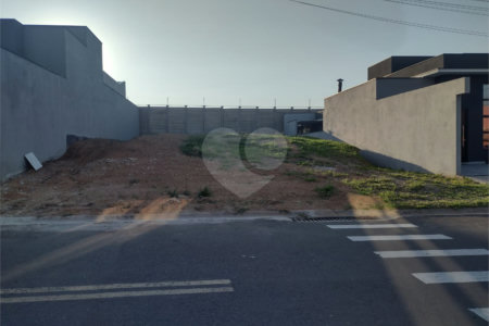 Casa à venda no condomínio Vila Rica, Indaiatuba - SP