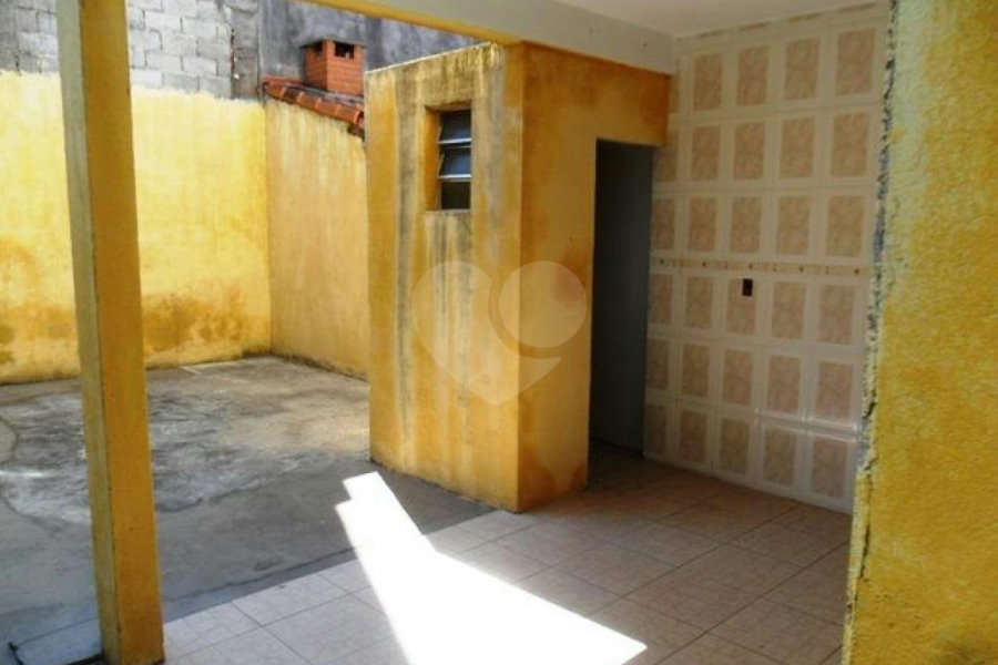 Sobrado à venda com 3 quartos, sendo 1 suíte, em Parque Continental, Guarulhos, SP