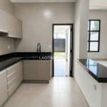 Casa à venda com 3 quartos, sendo 1 suíte,  em Jardim dos Ipês, Três Lagoas, MS