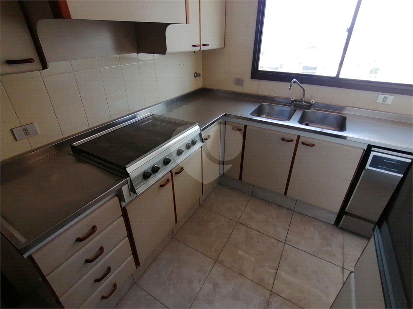 APARTAMENTO À VENDA NO IPIRANGA, 220M2 4 QUARTOS E 2 SUITES