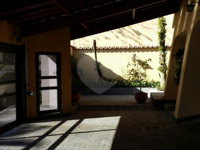 Casa à venda com 5 suítes em Jardim Marajoara, São Paulo, SP