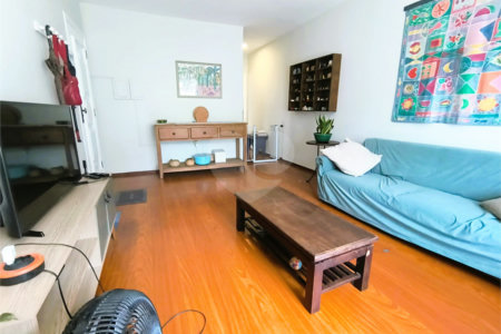 Sobrado à venda com 4 quartos, sendo 2 suítes, em Vila Morse, São Paulo, SP