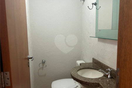 Apartamento para alugar com 3 quartos, sendo 1 suíte, em Pinheiros, São Paulo, SP