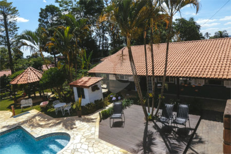 Casa à venda com 3 quartos, sendo 1 suíte, no condomínio Parque da Fazenda, Itatiba - SP