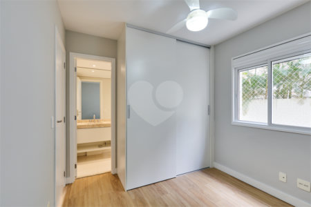 Apartamento à venda com 4 quartos, sendo 3 suítes, em Granja Julieta, São Paulo, SP