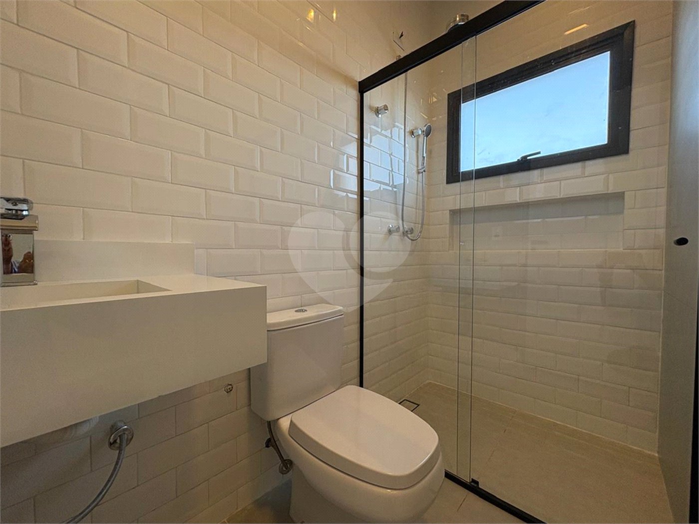 Casa à venda ou para alugar com 4 suítes no condomínio Alphaville Castelo, Itu - SP