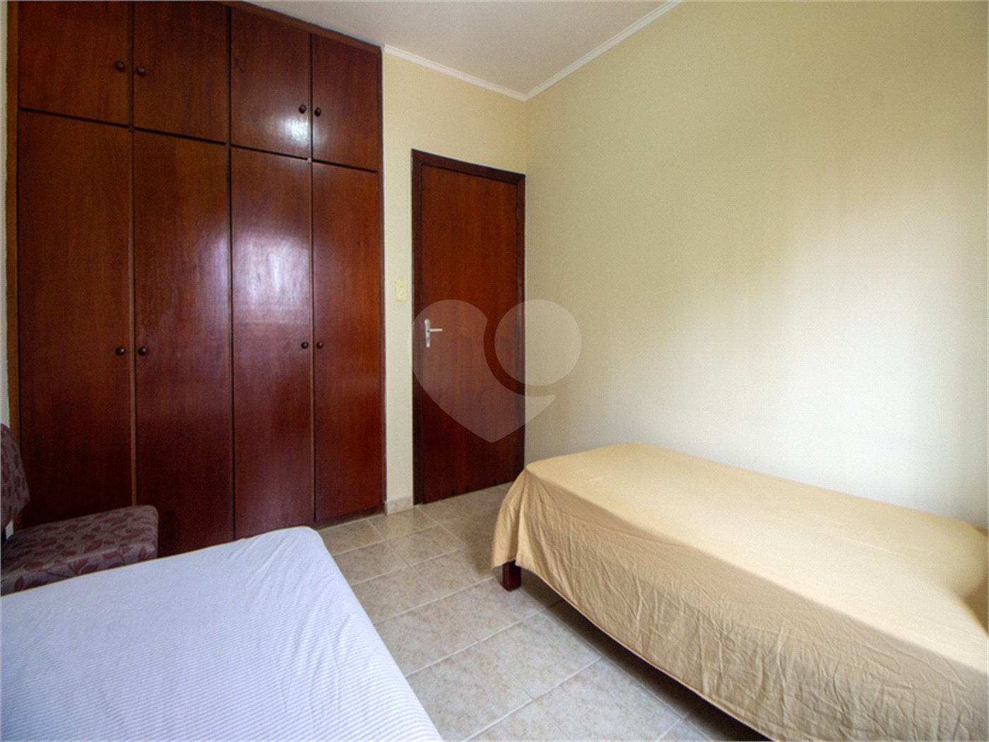 Casa à venda com 3 quartos, sendo 1 suíte, em Chácara Inglesa, São Paulo, SP