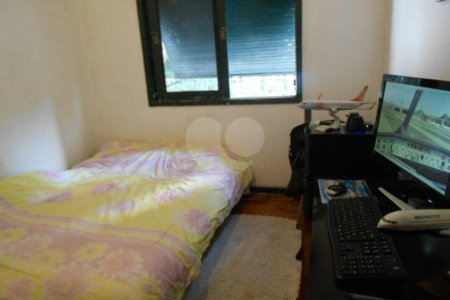 Sobrado à venda com 3 quartos, sendo 1 suíte, em Granja Julieta, São Paulo, SP