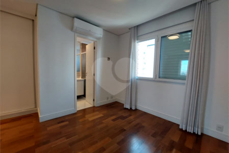 Apartamento à venda com 3 quartos, sendo 1 suíte, em Vila Leopoldina, São Paulo, SP