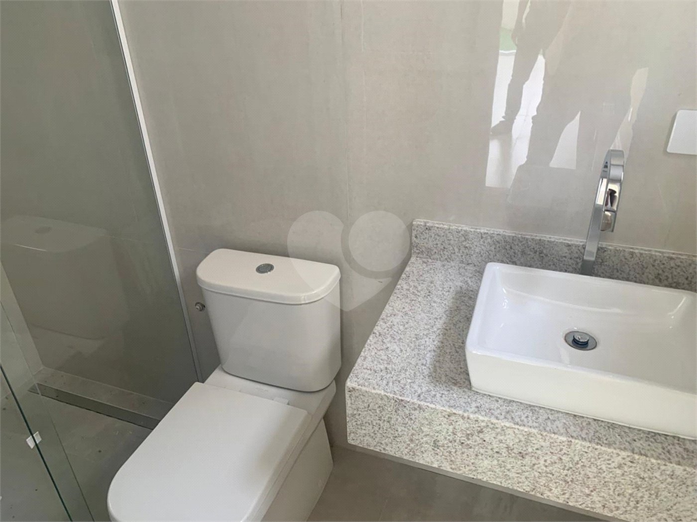 Casa à venda com 3 suítes no condomínio Quadra Real, Atibaia - SP