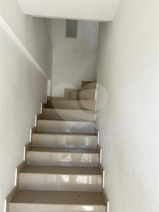 Casa à venda com 3 quartos, sendo 1 suíte,  no condomínio Village St. Louis, São Paulo - SP