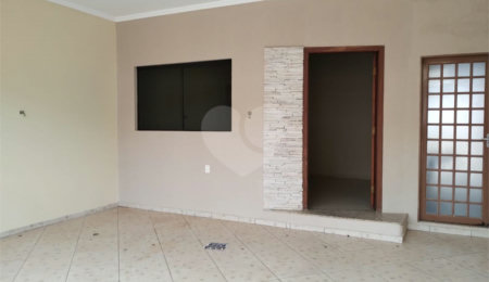 Casa à venda com 3 quartos, sendo 1 suíte,  em Parque Atenas do Sul, Itapetininga, SP
