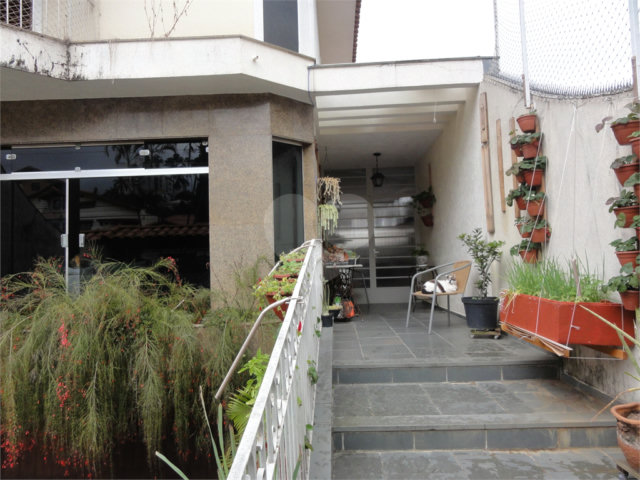 Sobrado à venda com 3 quartos, sendo 1 suíte,  em Tremembé, São Paulo, SP