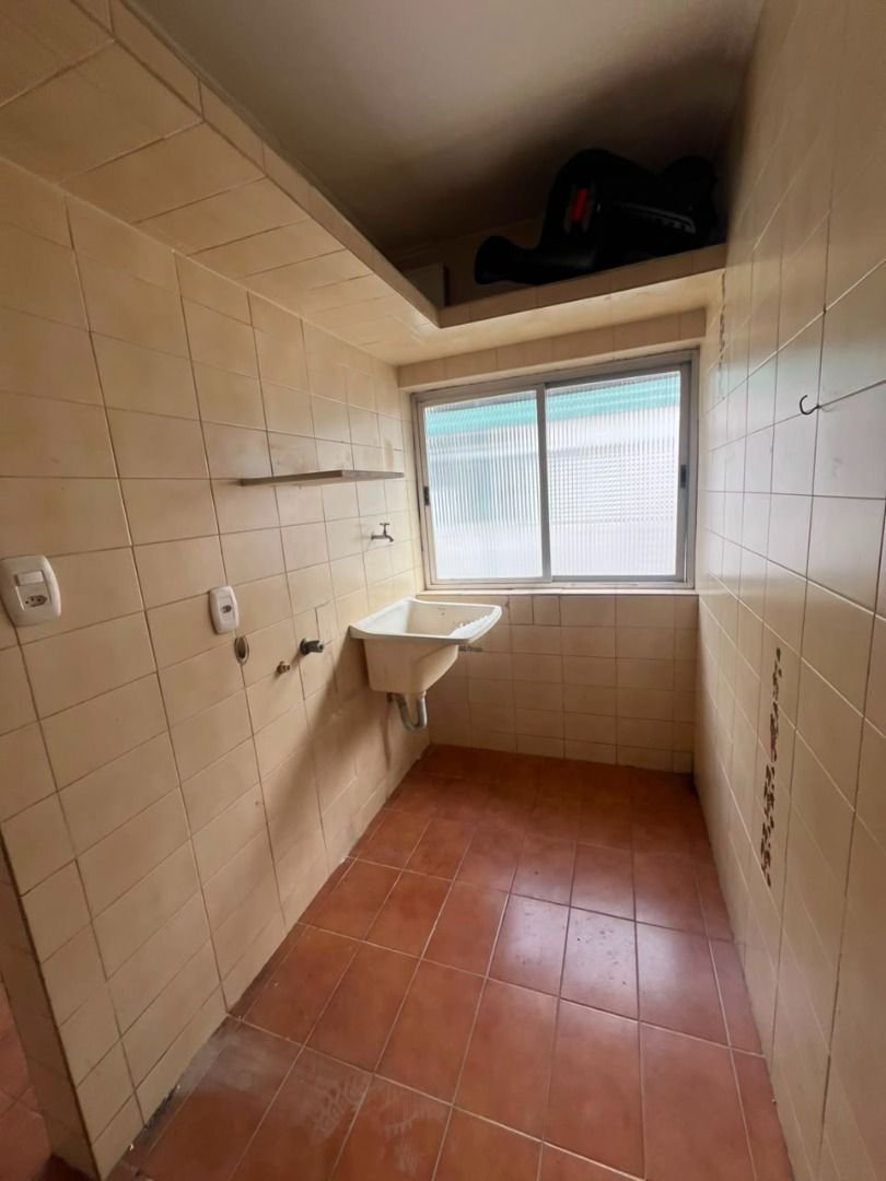 Apartamento com 3 dormitórios à venda, 72 m² por R$ 315.000 - Aparecida BNH- Santos/SP