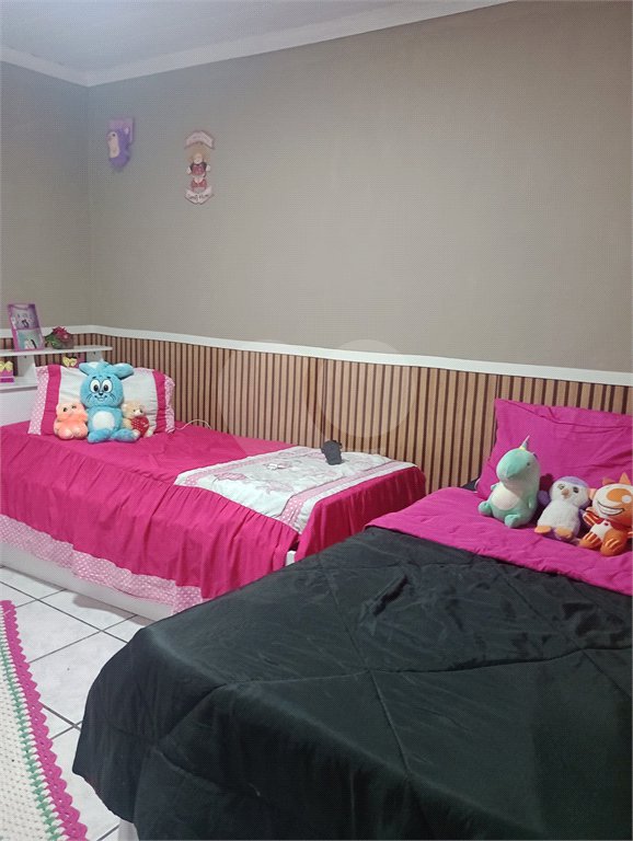 Casa Térrea à venda com 3 quartos em Recanto Feliz, Suzano, SP