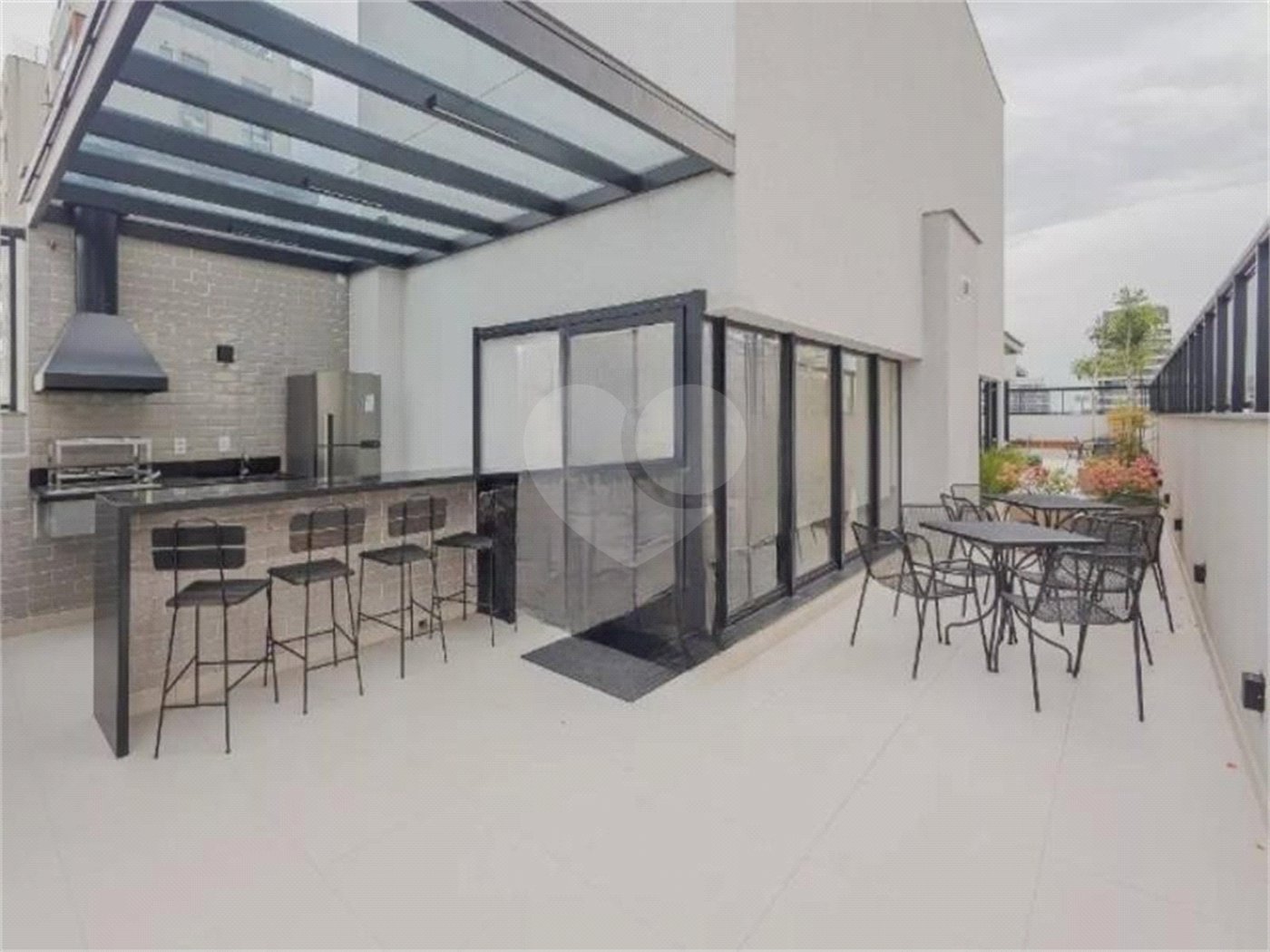 Apartamento à venda com 2 suítes em Cerqueira César, São Paulo, SP