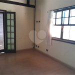 Casa à venda com 3 quartos, sendo 1 suíte, no condomínio Sausalito, Mairiporã - SP