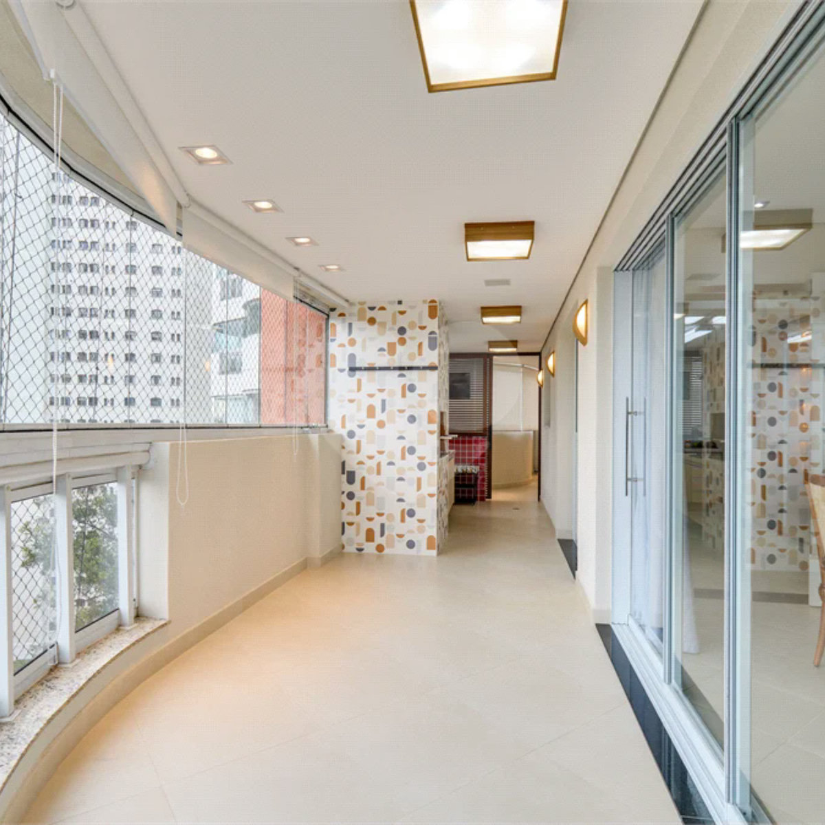 Apartamento à venda com 3 suítes em Jardim Marajoara, São Paulo, SP