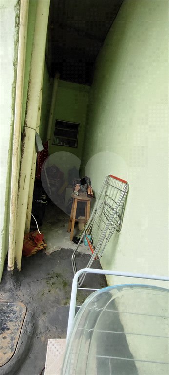 Casa à venda com 5 quartos, sendo 3 suítes, no condomínio Village Texeira Campos, Rio de Janeiro - RJ