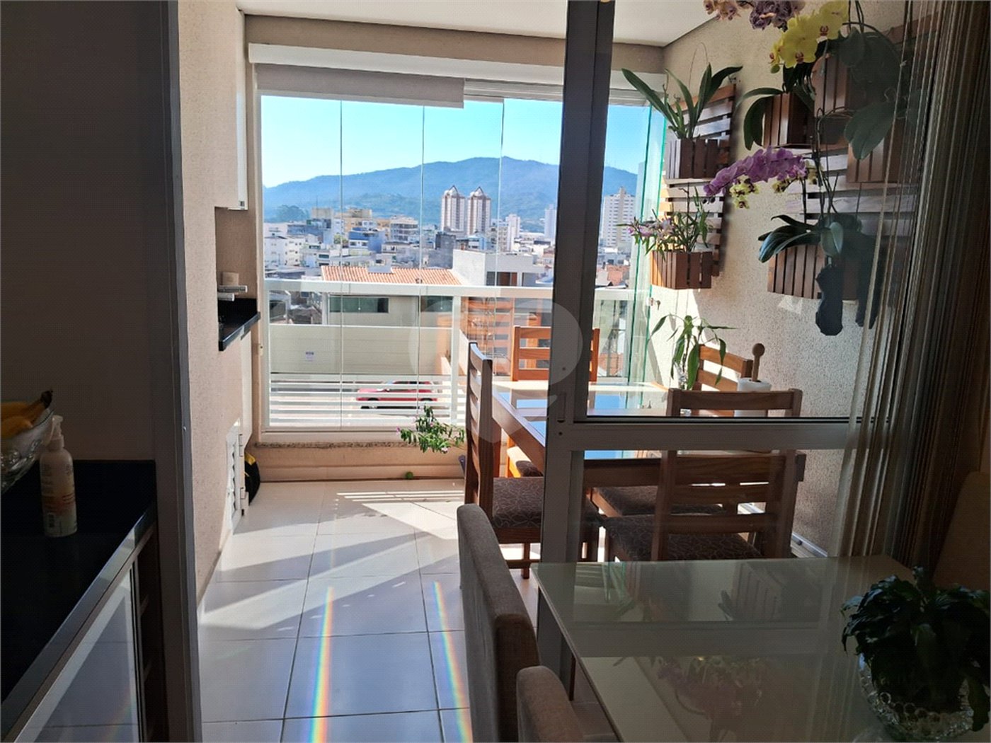 Apartamento à venda com 2 quartos, sendo 1 suíte,  no Centro, Mogi das Cruzes, SP
