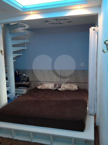 Sobrado à venda com 3 quartos, sendo 1 suíte, em Vila Nova Cachoeirinha, São Paulo, SP
