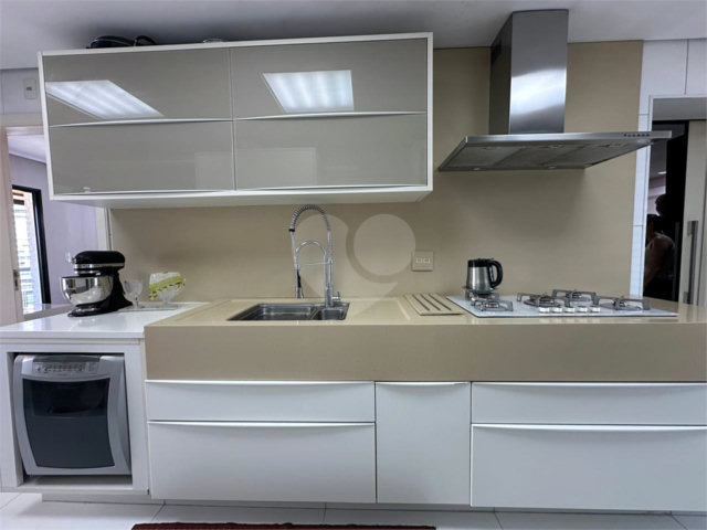 Apartamento à venda com 3 suítes em Santana, São Paulo, SP