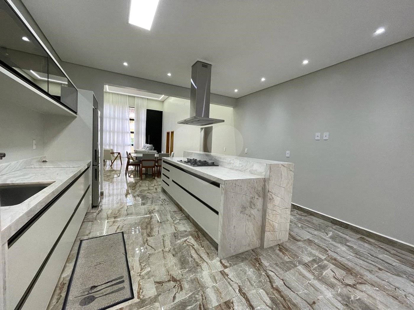 Casa à venda com 3 suítes no condomínio Villa dos Inglezes, Sorocaba - SP