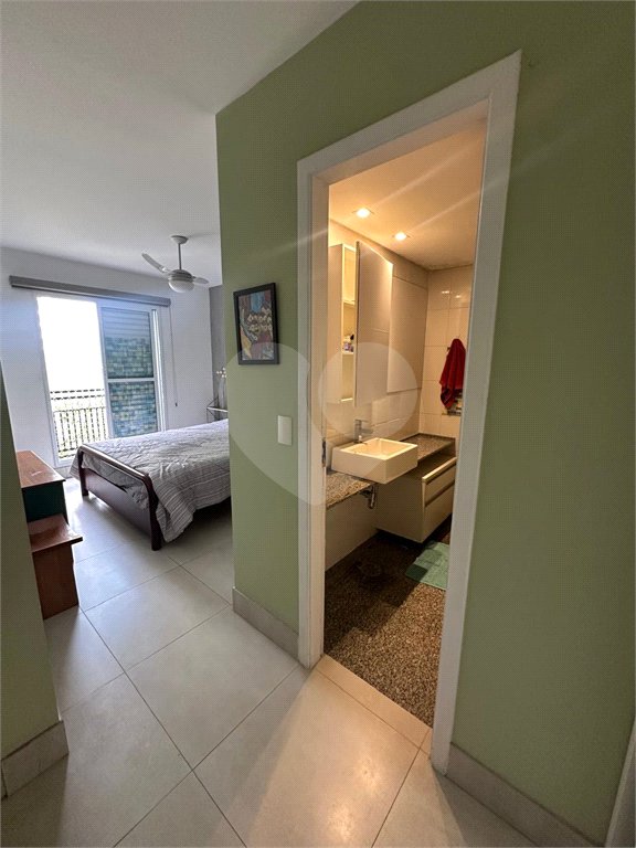 Casa à venda com 3 quartos, sendo 2 suítes, no condomínio Townhouse Village Morumbi, São Paulo - SP