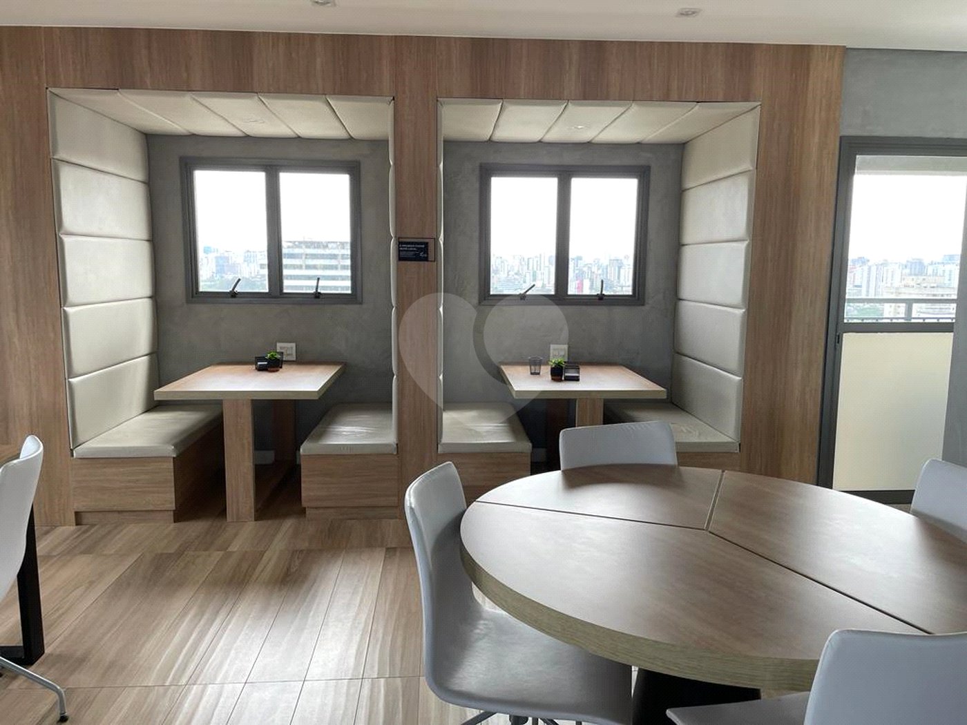 Apartamento à venda com 1 quarto em Indianópolis, São Paulo, SP