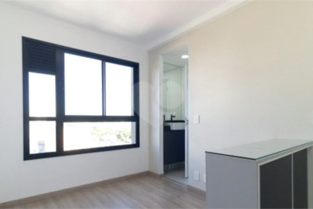 Apartamento à venda no Sacomã com 2 quartos e sem vaga